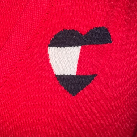 EUC Tommy Hilfiger Red Heart Ivy V-Neck Sweater Size XL - Picture 4 of 7
